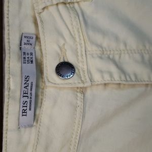 Iris jeans designed in Los Angeles size 11🛍